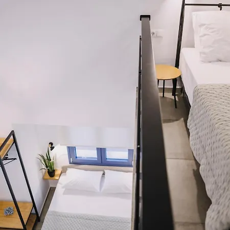 Blue Stone Luxury Hotel de apartamente