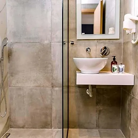 Blue Stone Luxury Apartahotel