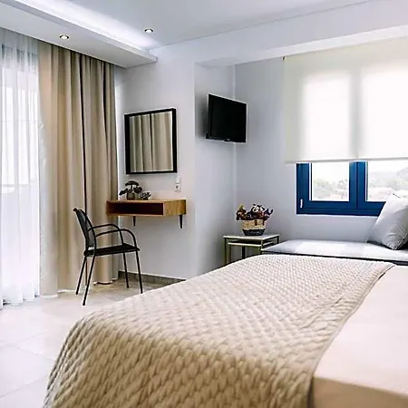Blue Stone Luxury Apartahotel 3*