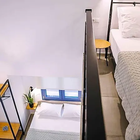 Blue Stone Luxury Apartahotel