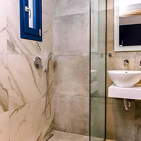 Blue Stone Luxury Hotel apartamentowy 3*