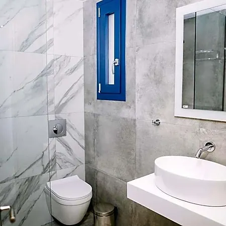 Blue Stone Luxury Apartahotel