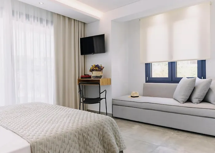 Blue Stone Luxury Aparthotel 3*